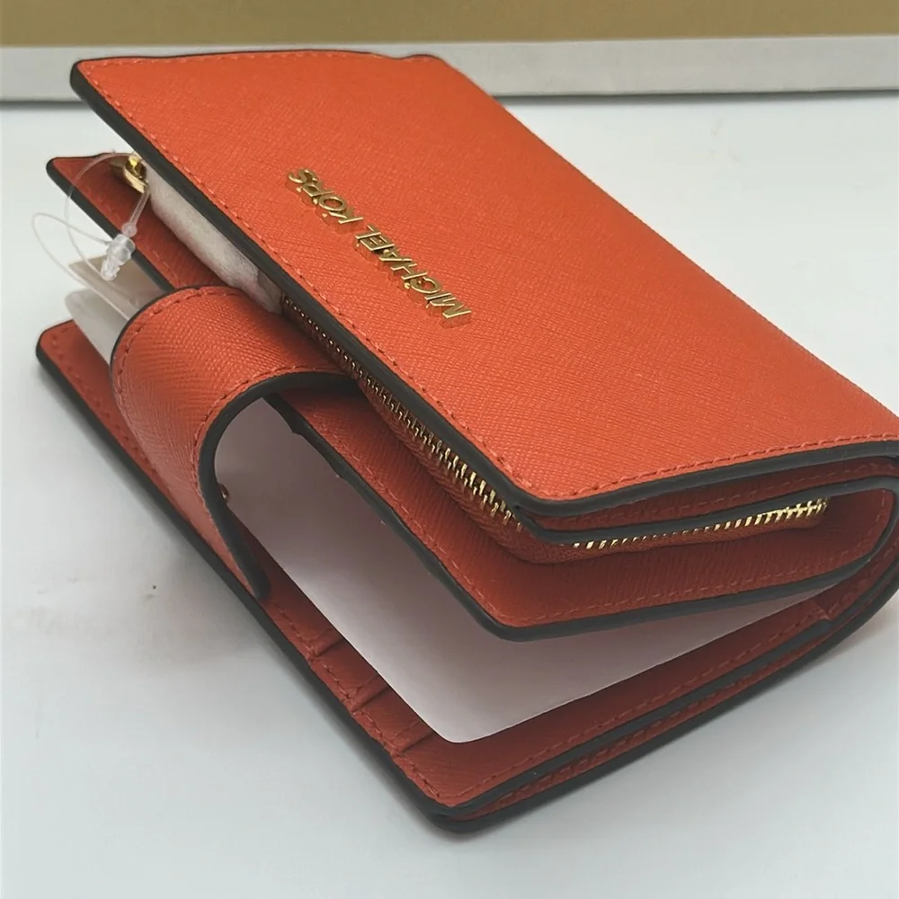 Michael Medium Crossgrain Leather Bifold Wallet Red Clay  NWT
